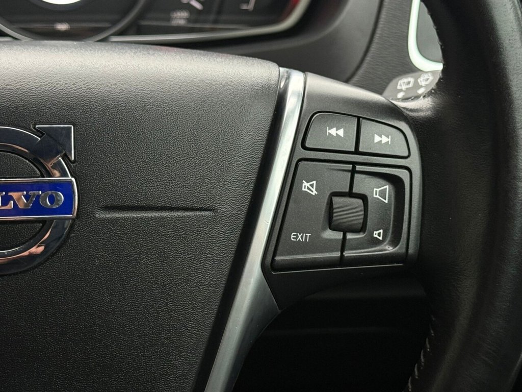 Used Volvo V40 2015 for sale - 76754554: Photo 27