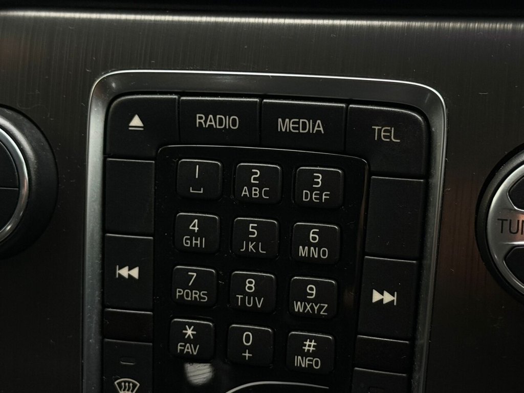 Used Volvo V40 2015 for sale - 76754554: Photo 39