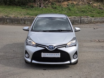 Used Toyota Yaris 2016 for sale - 75947525: Photo