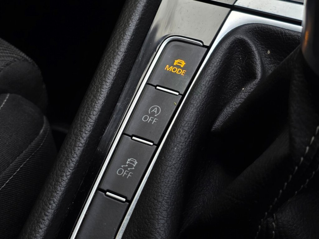 Used Volkswagen Golf 2016 for sale - 77236328: Photo 35