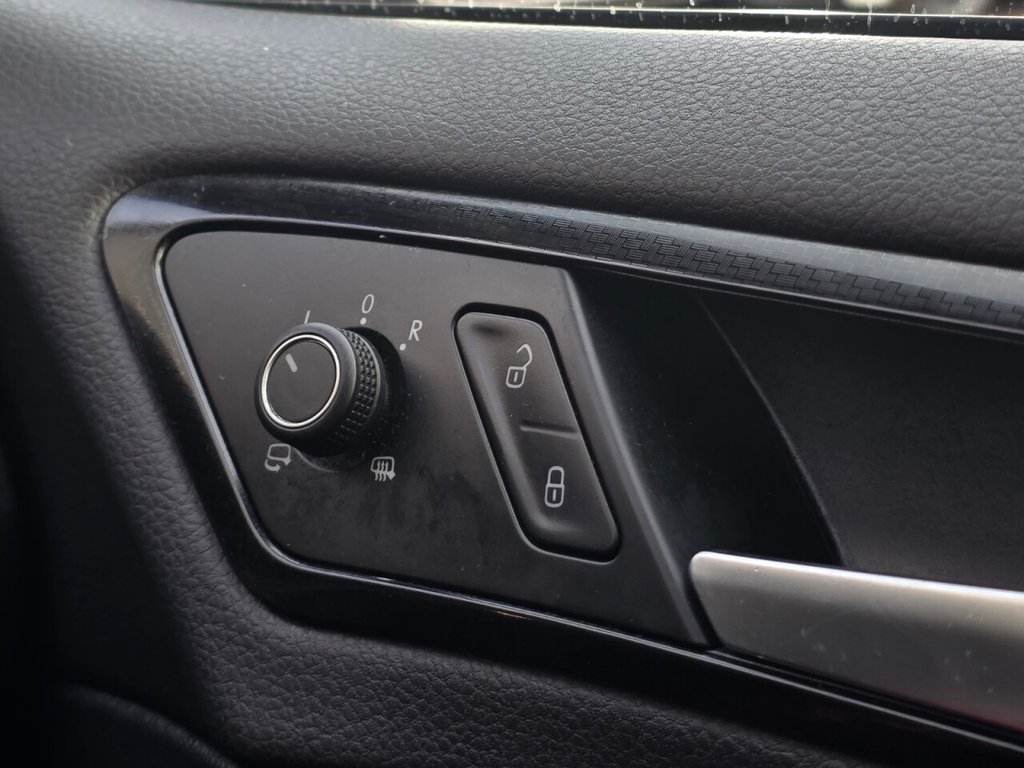 Used Volkswagen Golf 2016 for sale - 77236328: Photo 40