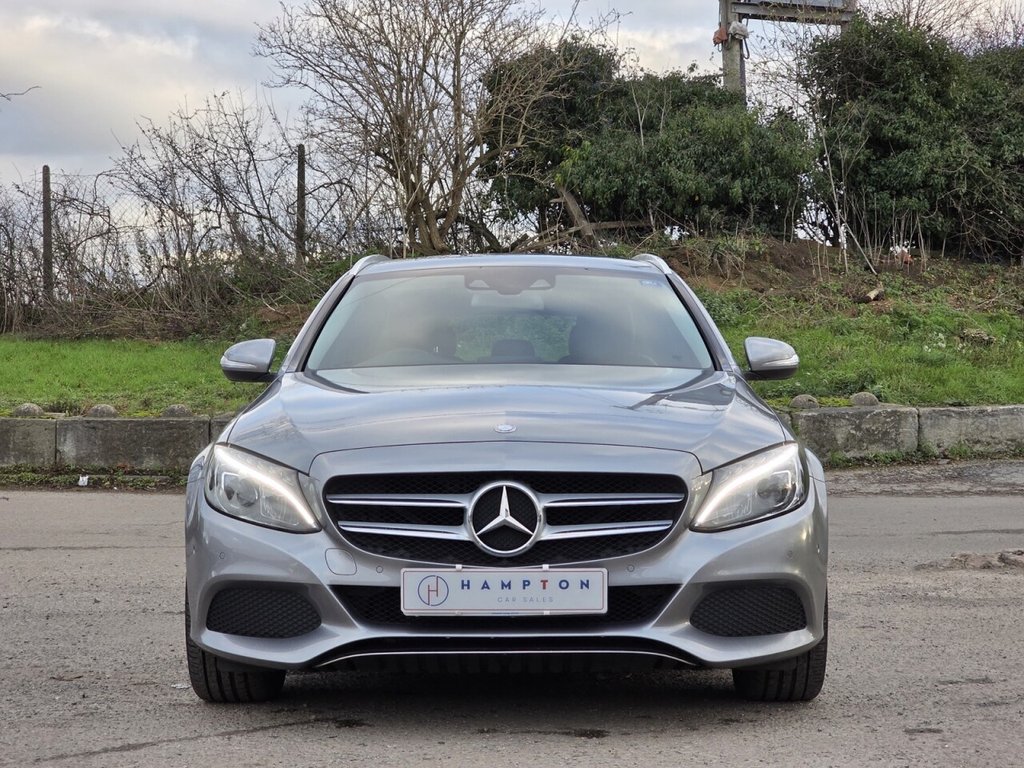 Used Mercedes-Benz C Class 2014 for sale - 76934786: Photo 4