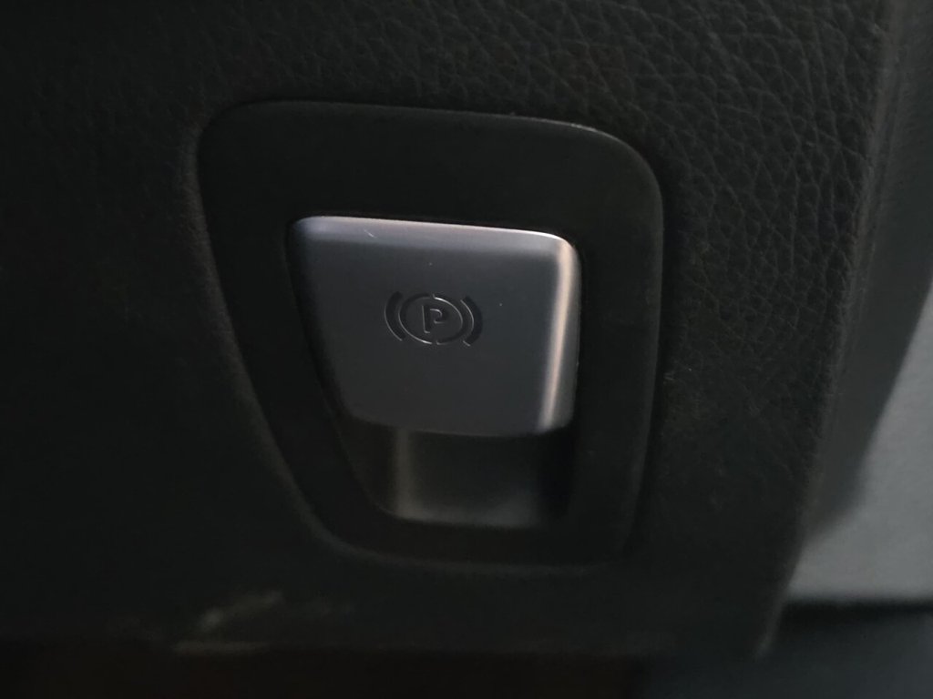 Used Mercedes-Benz C Class 2014 for sale - 76934786: Photo 44