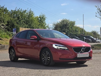 Used Volvo V40 2019 for sale - 78463499: Photo
