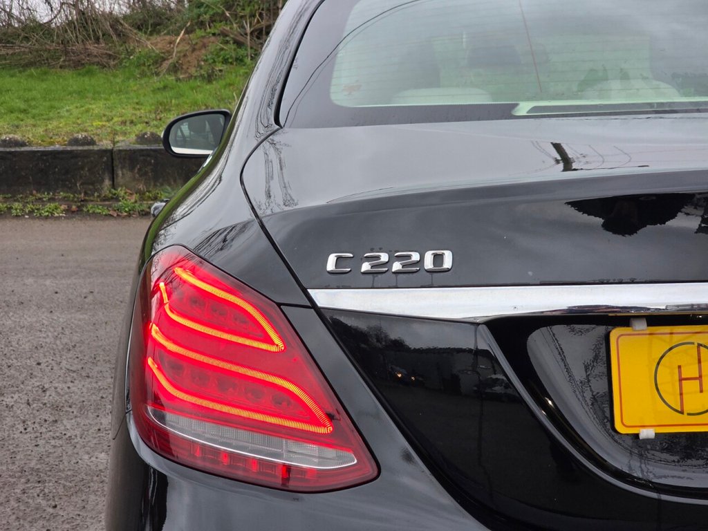 Used Mercedes-Benz C Class 2015 for sale - 77806335: Photo 14