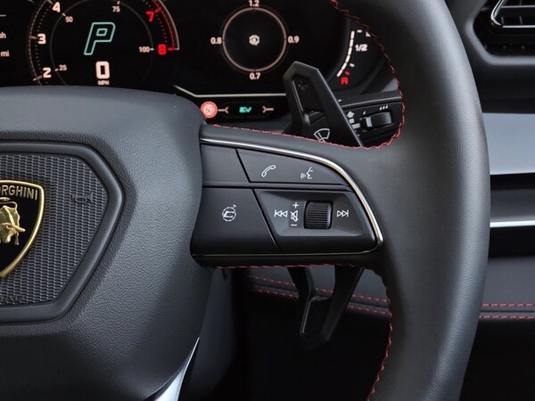 Used Lamborghini Urus 2025 for sale - 75163033: Photo 24
