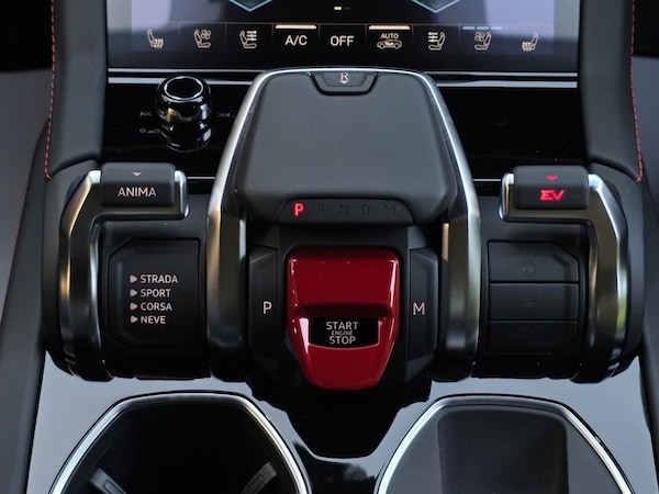 Used Lamborghini Urus 2025 for sale - 75163033: Photo 31