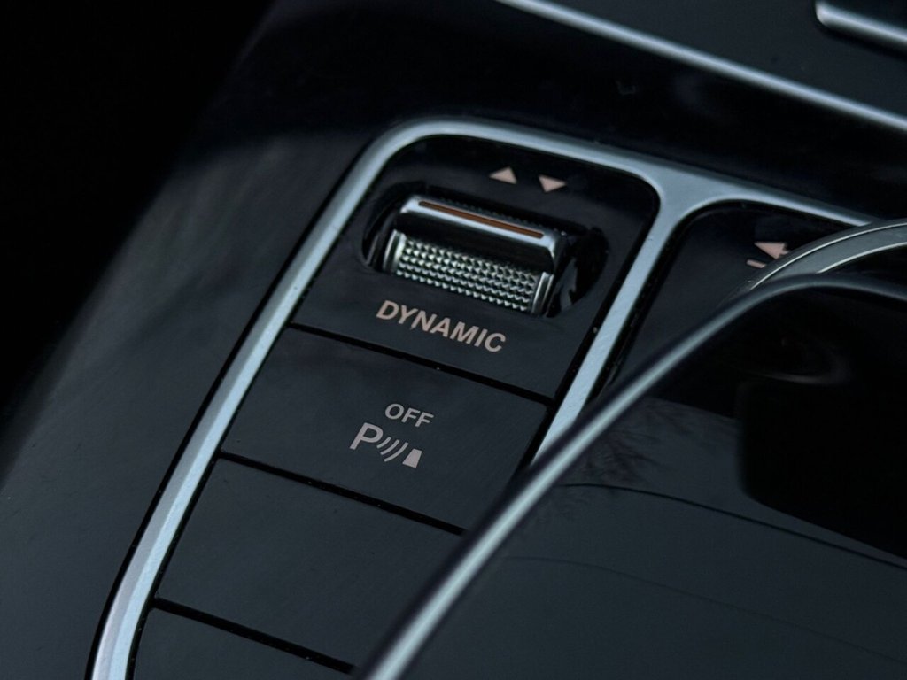 Used Mercedes-Benz C Class 2016 for sale - 76703747: Photo 17