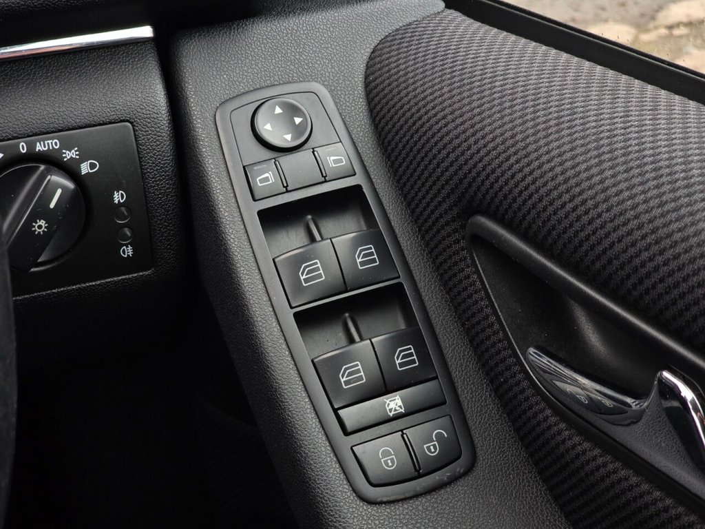 Used Mercedes-Benz B Class 2011 for sale - 78068995: Photo 25