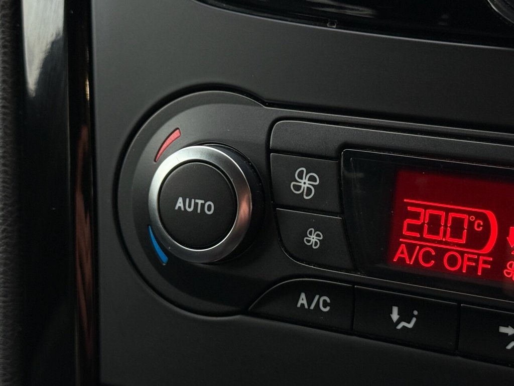 Used Ford Mondeo 2012 for sale - 77477326: Photo 24