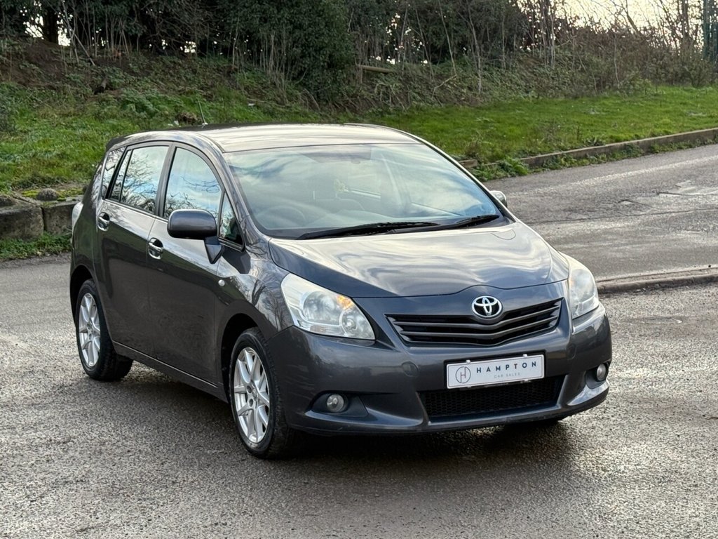 Used Toyota Verso 2010 for sale - 76934524: Photo 2