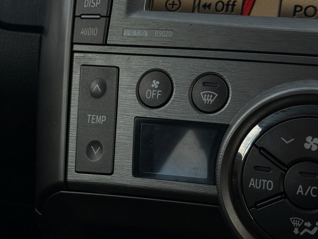 Used Toyota Verso 2010 for sale - 76934524: Photo 25