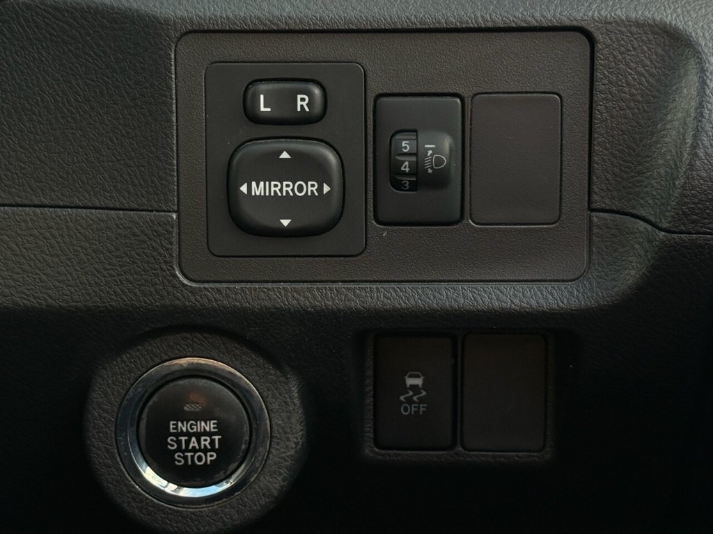 Used Toyota Verso 2010 for sale - 76934524: Photo 31