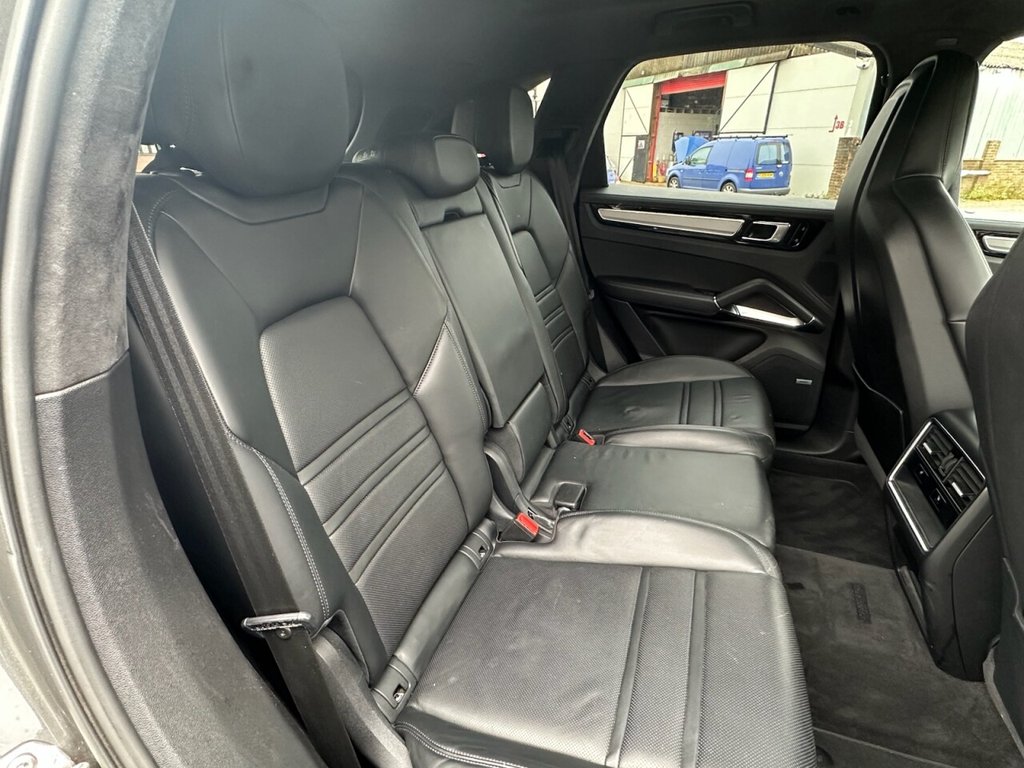 Used Porsche Cayenne 2019 for sale - 76445854: Photo 9