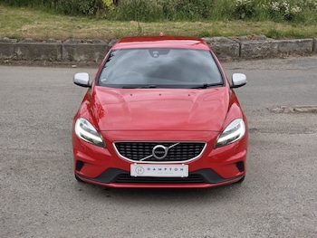 Used Volvo V40 2017 for sale - 75596880: Photo