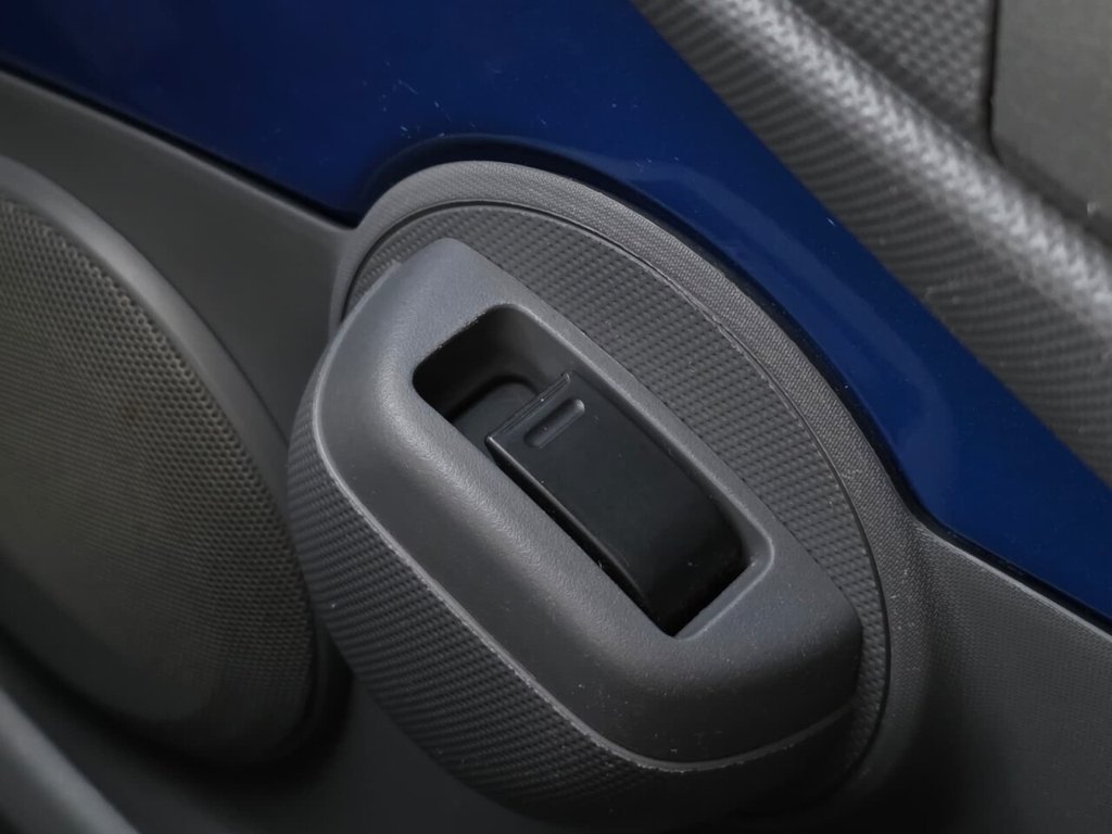 Used Toyota AYGO 2011 for sale - 76481702: Photo 15