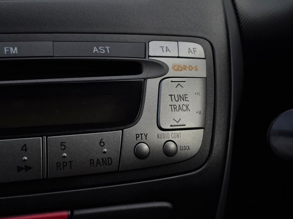 Used Toyota AYGO 2011 for sale - 76481702: Photo 23