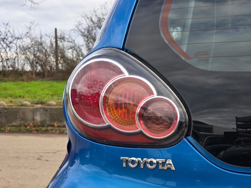 Used Toyota AYGO 2011 for sale - 76481702: Photo 31