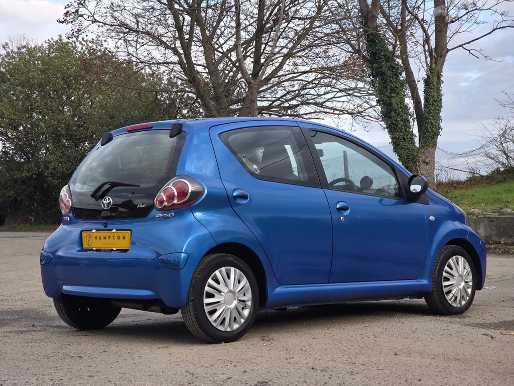 Used Toyota AYGO 2011 for sale - 76481702: Photo 8