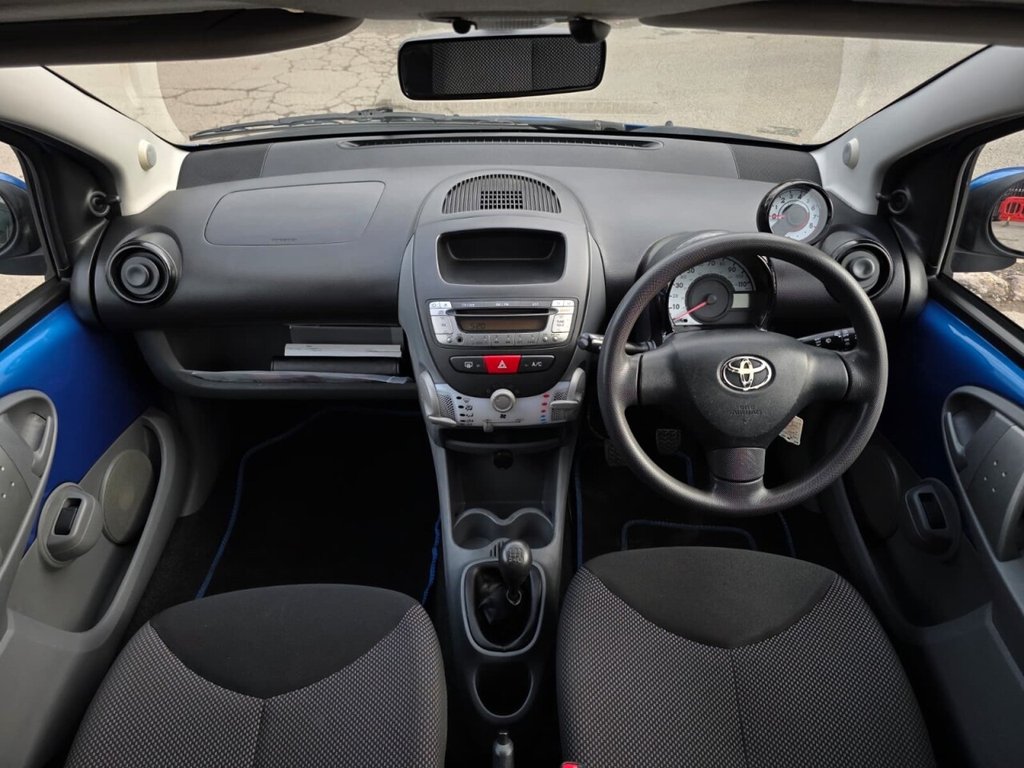 Used Toyota AYGO 2011 for sale - 76481702: Photo 9