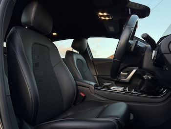 Used Mercedes-Benz A-Class 2019 for sale - 76934520: Photo