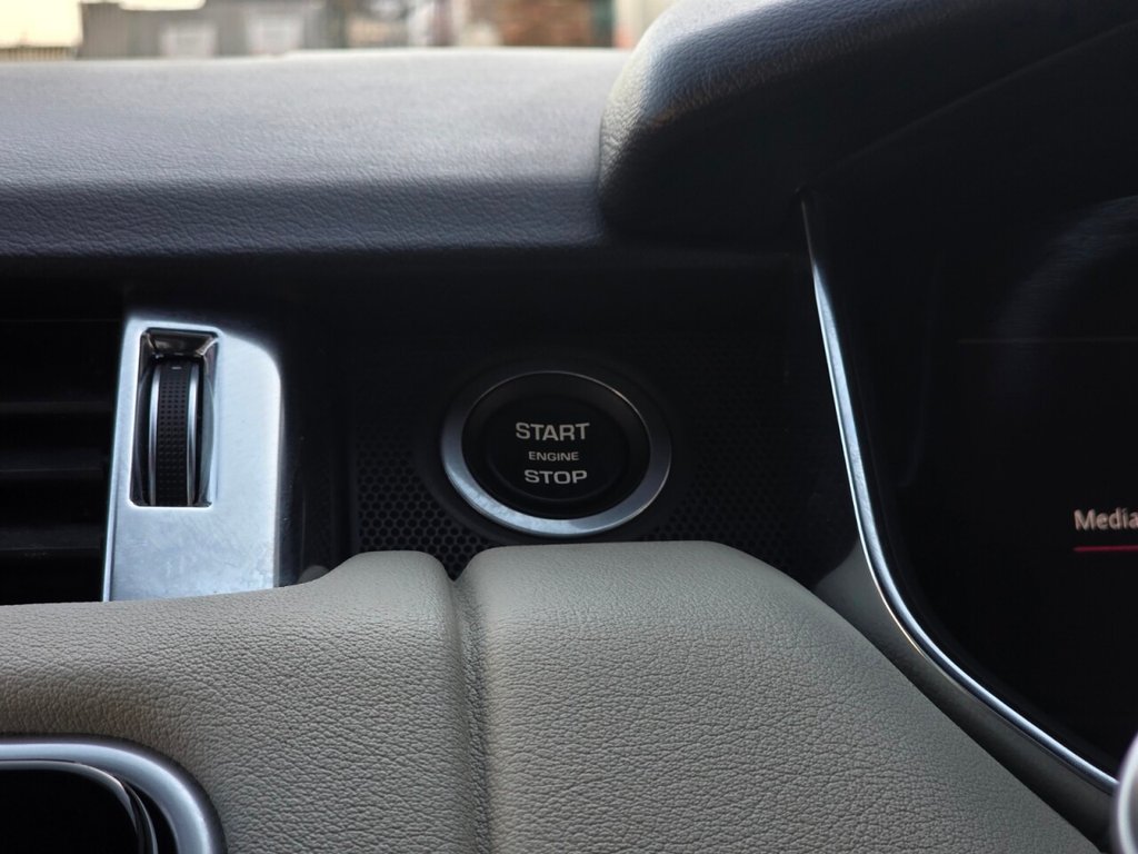 Used Land Rover Range Rover Sport 2019 for sale - 78140795: Photo 32