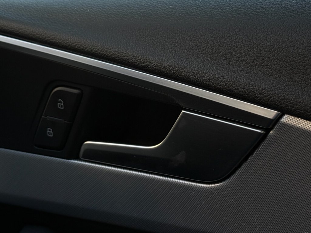 Used Audi A4 Avant 2019 for sale - 76900486: Photo 42