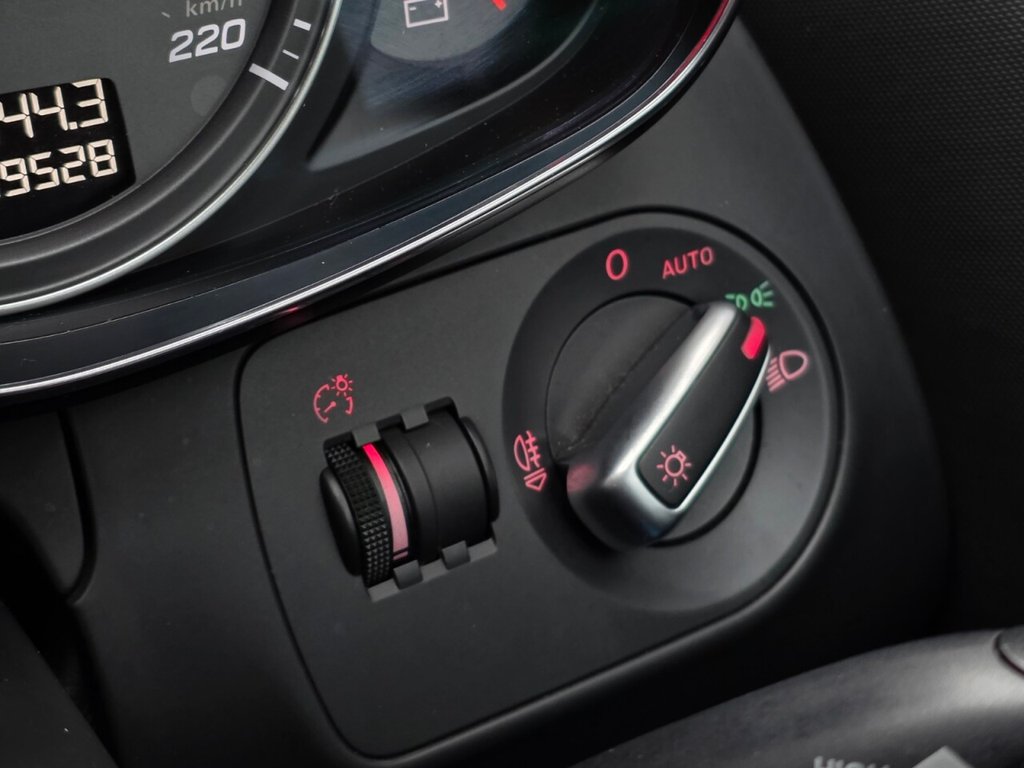 Used Audi R8 2012 for sale - 77557562: Photo 26