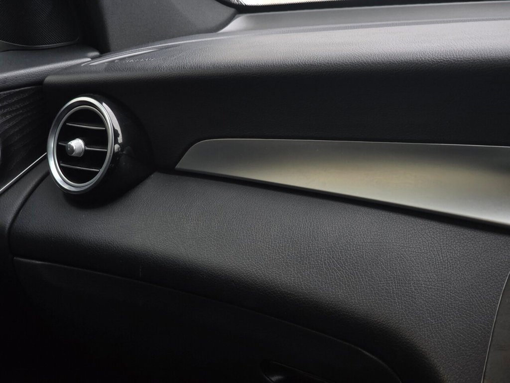 Used Mercedes-Benz GLC 2018 for sale - 77193450: Photo 24