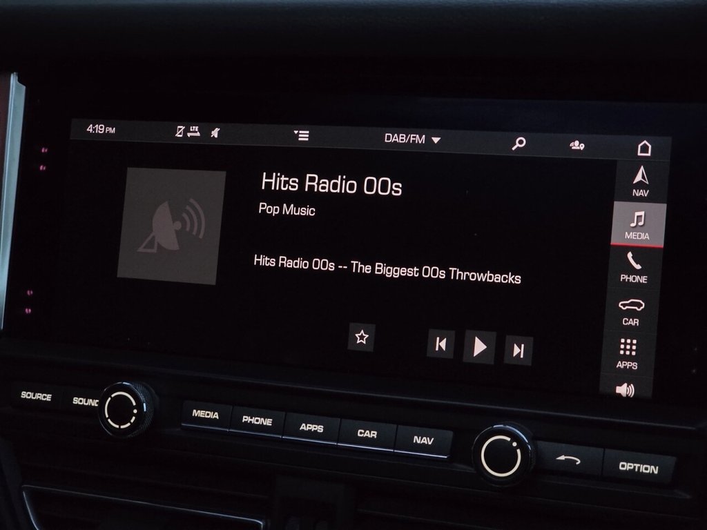 Used Porsche Macan 2020 for sale - 76660627: Photo 31