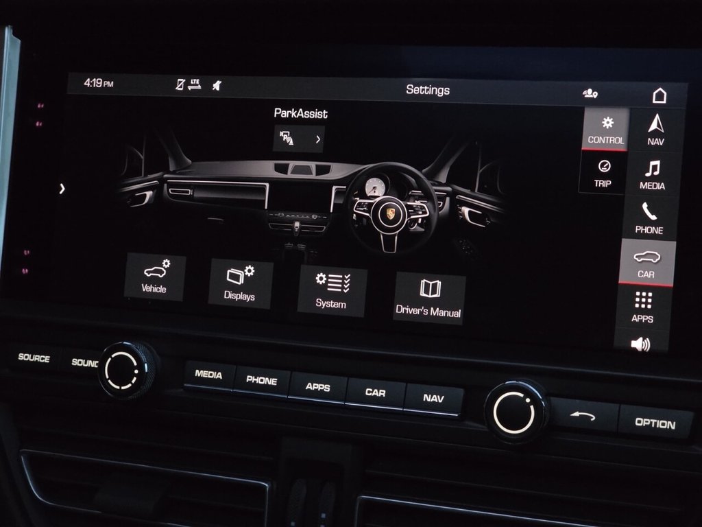 Used Porsche Macan 2020 for sale - 76660627: Photo 33