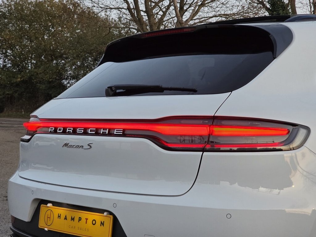 Used Porsche Macan 2020 for sale - 76660627: Photo 48