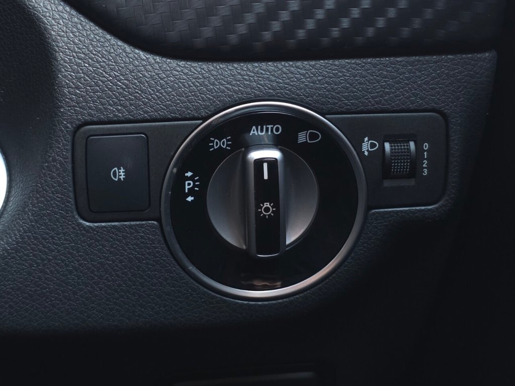 Used Mercedes-Benz A-Class 2018 for sale - 77890947: Photo 26