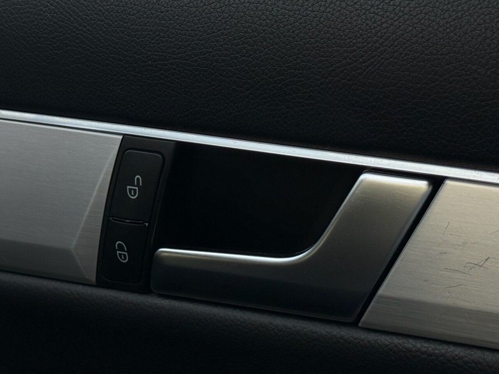 Used Mercedes-Benz C Class 2013 for sale - 76934523: Photo 36