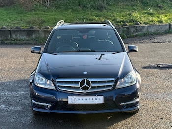 Used Mercedes-Benz C Class 2013 for sale - 76934523: Photo