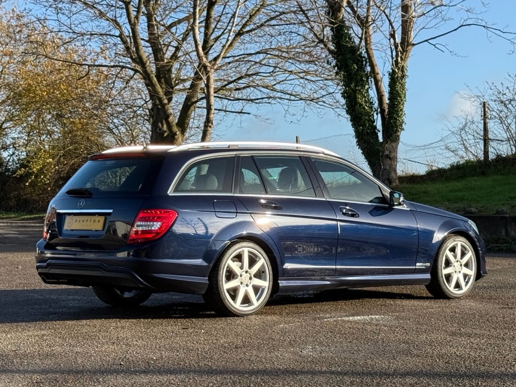 Used Mercedes-Benz C Class 2013 for sale - 76934523: Photo 9
