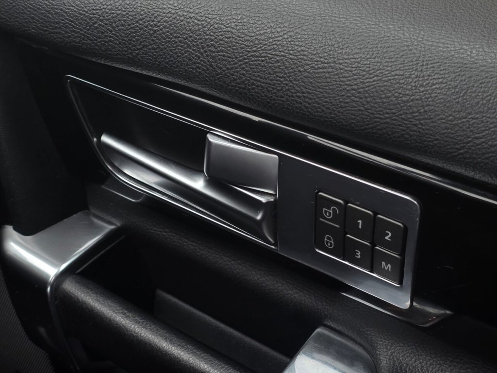 Used Land Rover Discovery 2014 for sale - 77990648: Photo 40