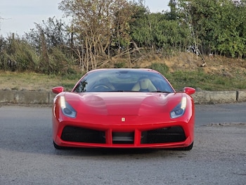 Used Ferrari 488 2019 for sale - 75698287: Photo
