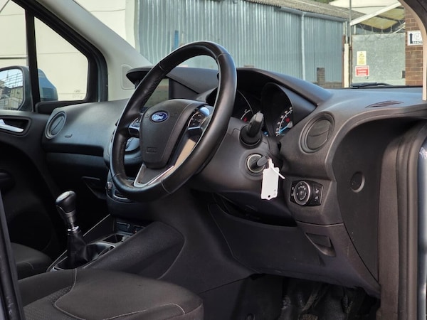 Used Ford Transit Courier 2021 for sale - 76124117: Photo 11