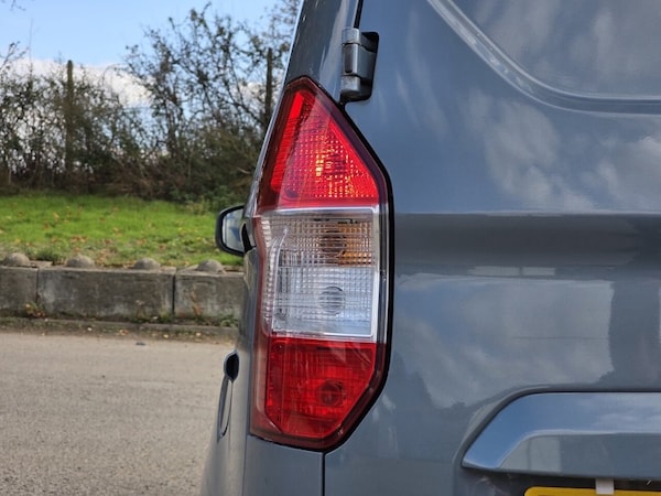 Used Ford Transit Courier 2021 for sale - 76124117: Photo 30