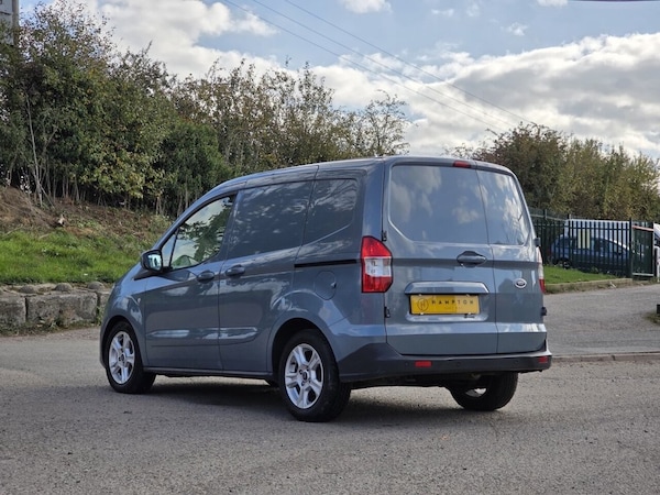Used Ford Transit Courier 2021 for sale - 76124117: Photo 4
