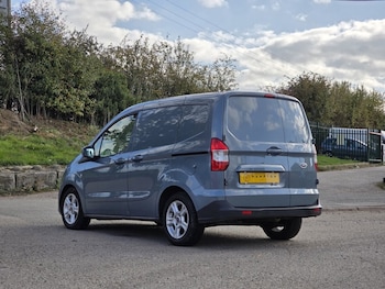 Used Ford Transit Courier 2021 for sale - 76124117: Photo 4