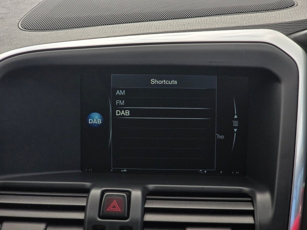 Used Volvo XC60 2015 for sale - 78110199: Photo 28