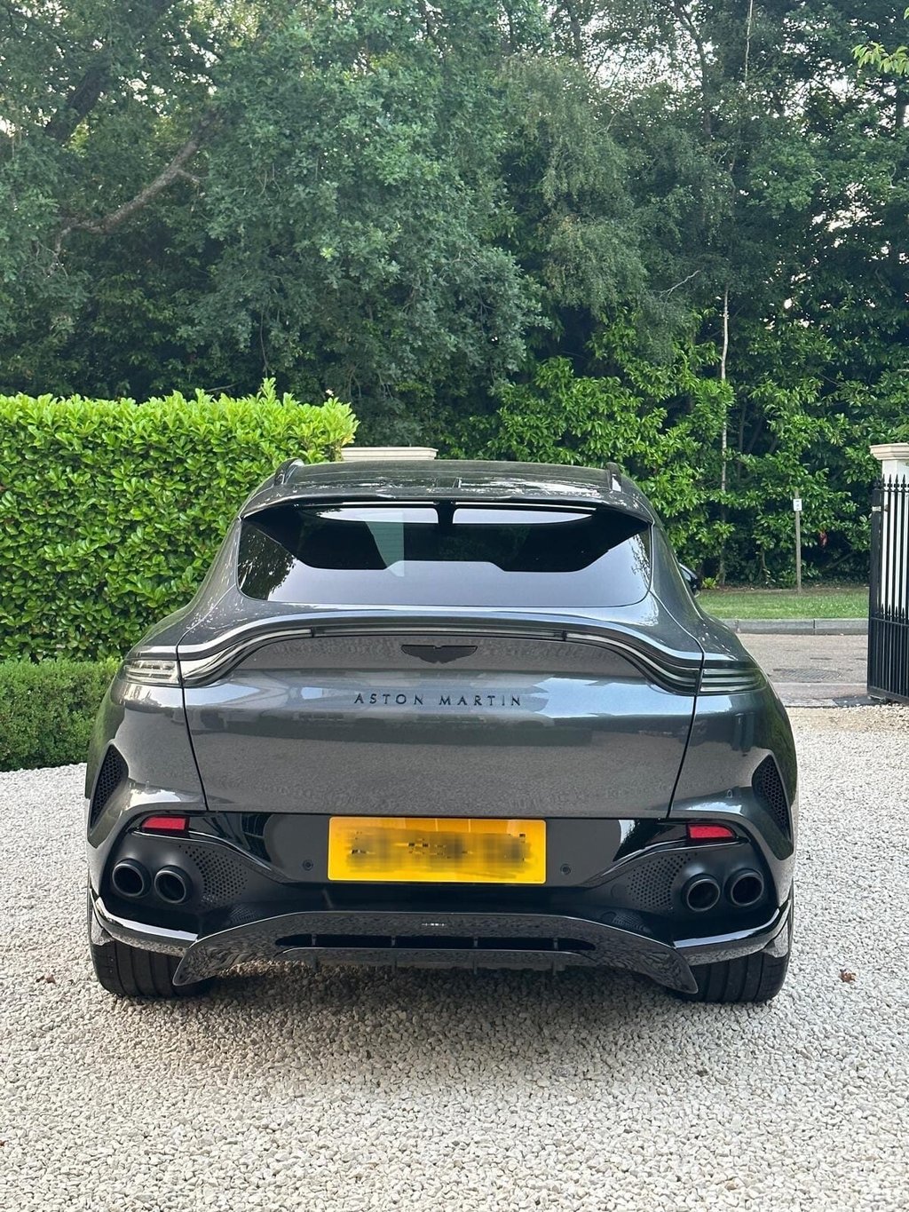 Used Aston Martin DBX 2022 for sale - 77145637: Photo 2