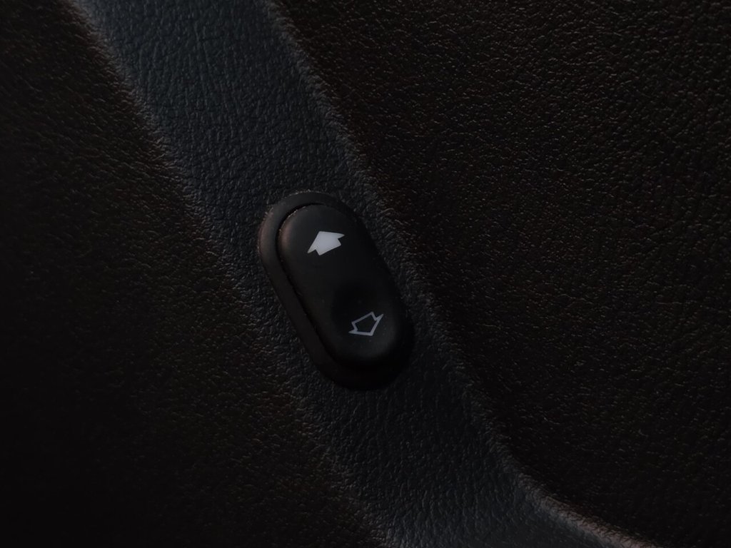 Used Ford Galaxy 2013 for sale - 76642790: Photo 18