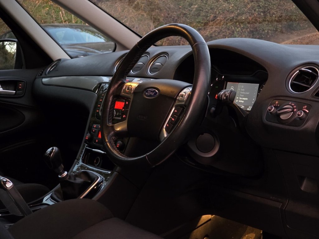 Used Ford Galaxy 2013 for sale - 76642790: Photo 19