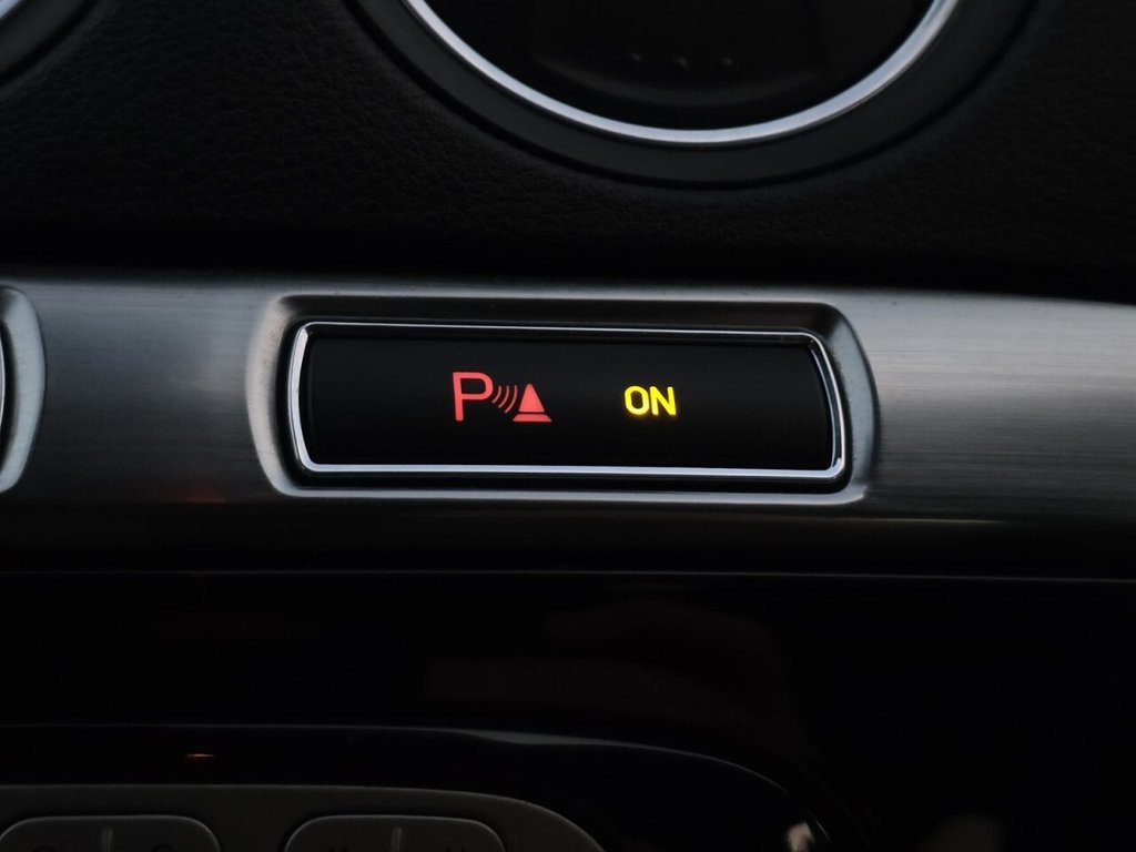 Used Ford Galaxy 2013 for sale - 76642790: Photo 31