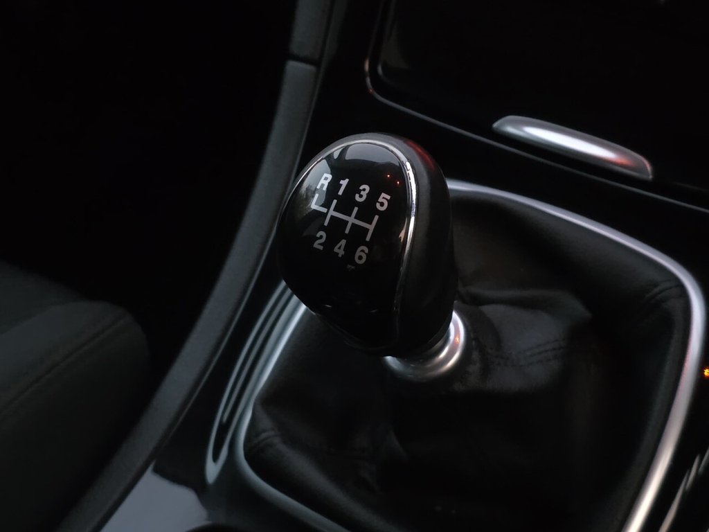 Used Ford Galaxy 2013 for sale - 76642790: Photo 33