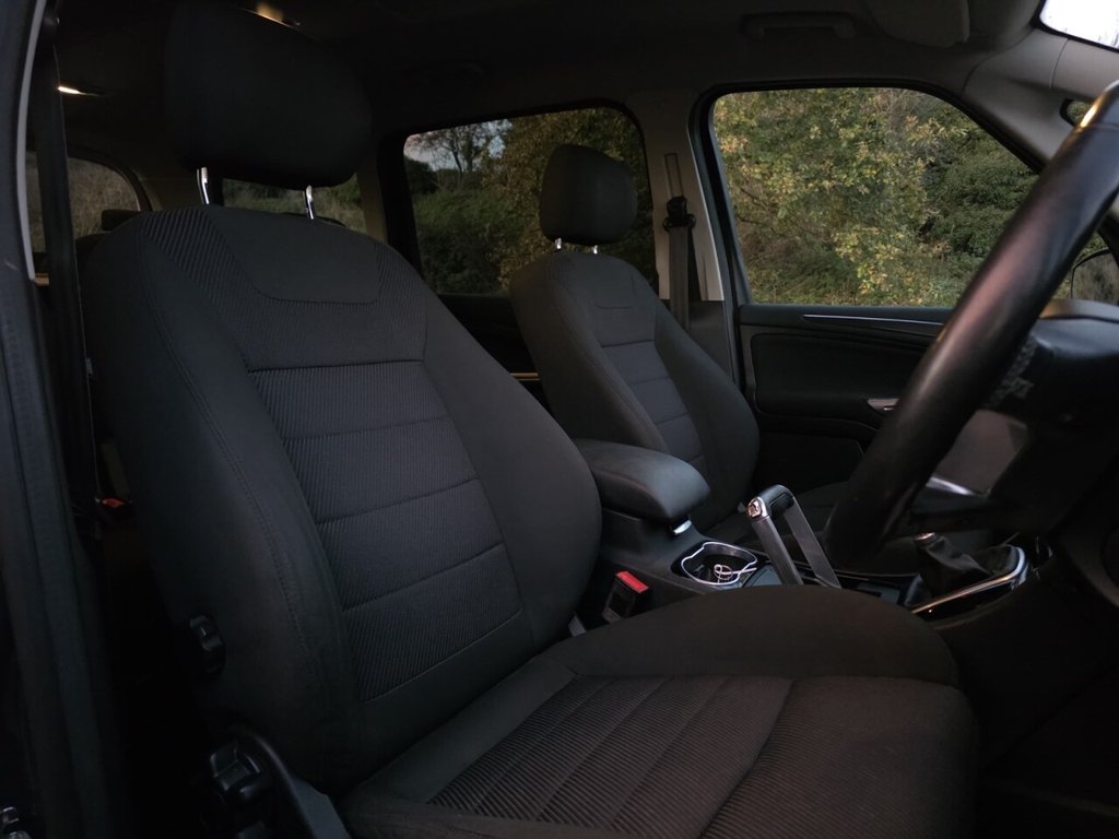 Used Ford Galaxy 2013 for sale - 76642790: Photo 9