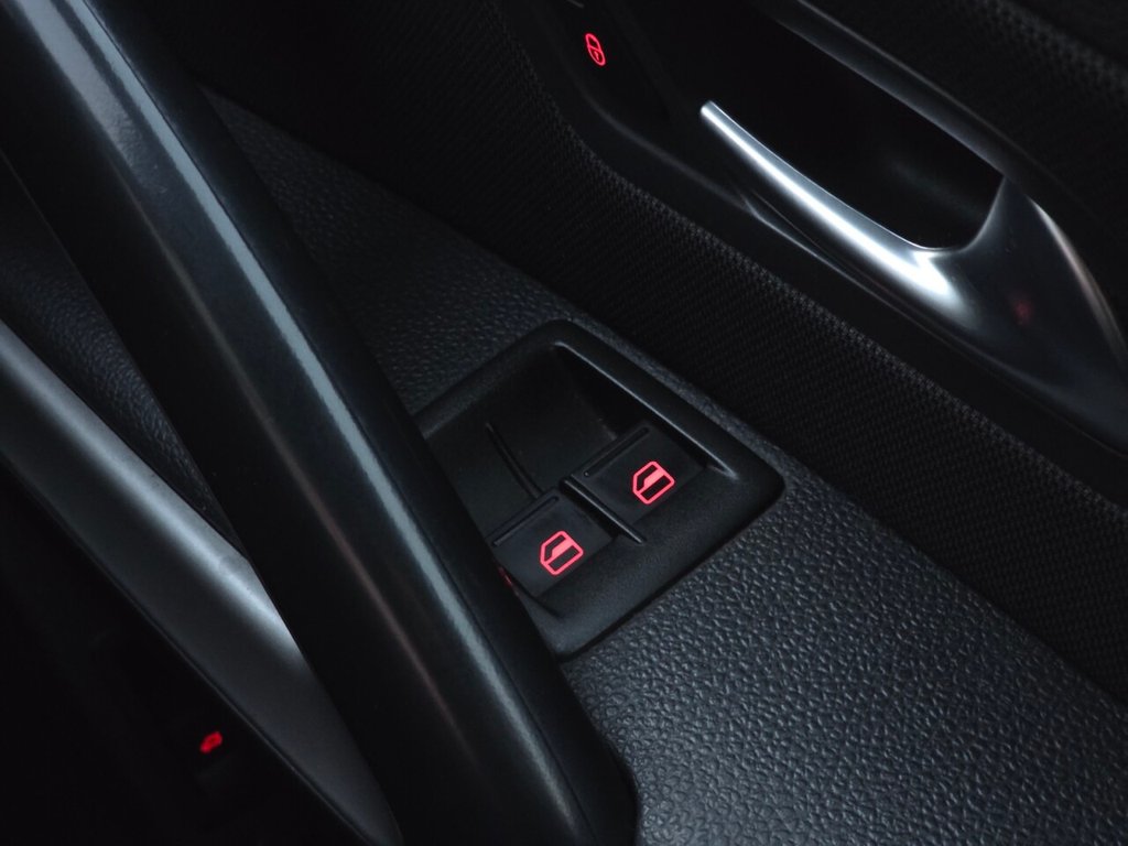 Used Volkswagen Scirocco 2010 for sale - 77703519: Photo 23